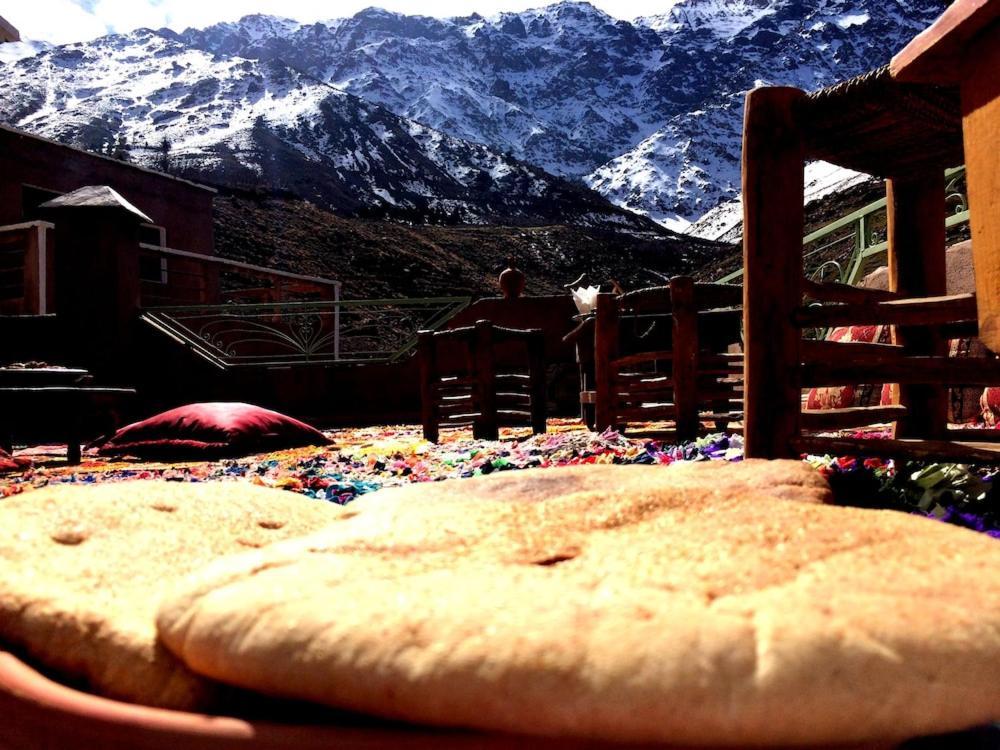 Gite Entre Les Vallees Tacheddirt Esterno foto